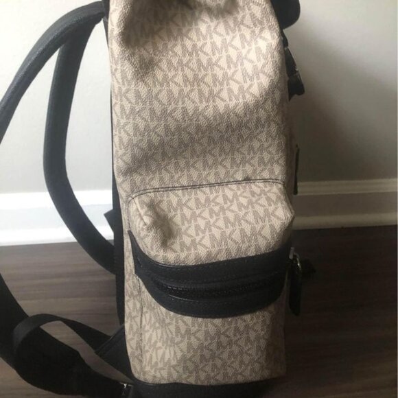 Michael Kors Hudson Logo Backpack - Picture 3 of 5